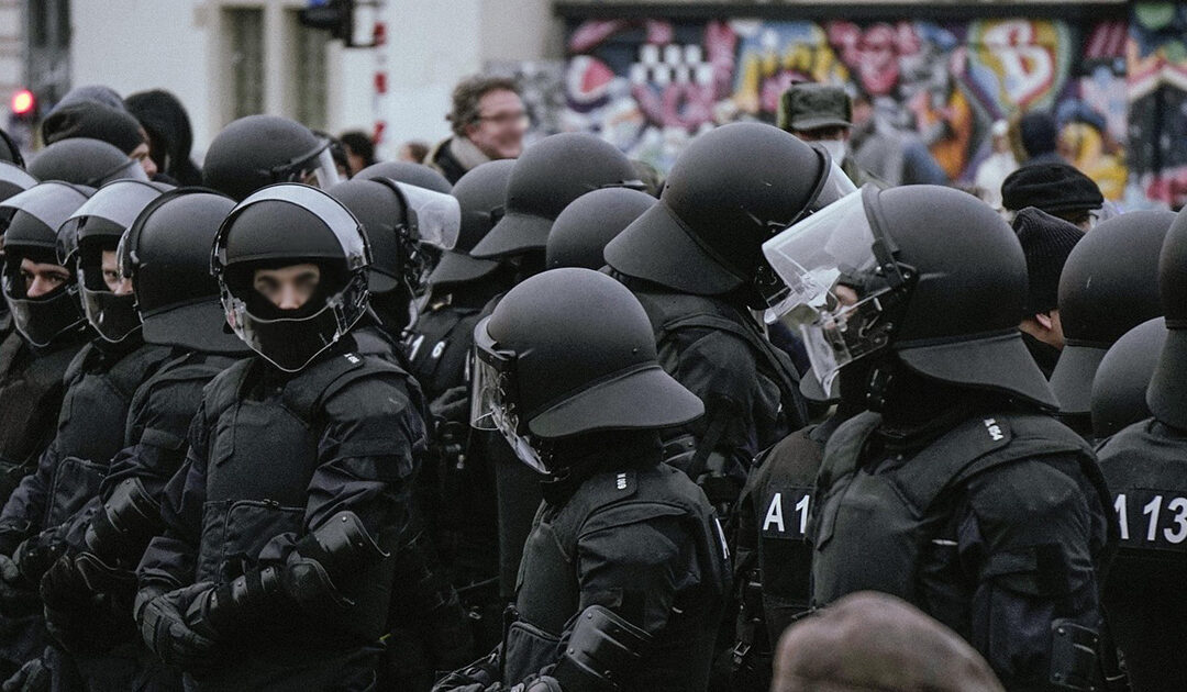 Schwerer Schaden für den Stadtfrieden: Polizeieinsatz gegen City Club